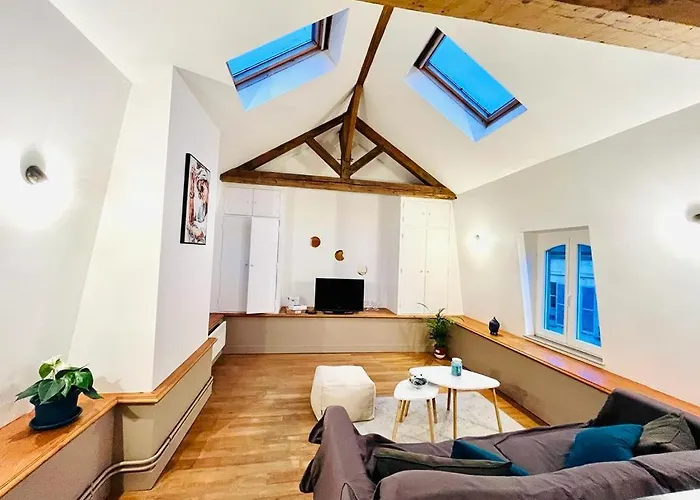 Tropical Duplex In Senlis