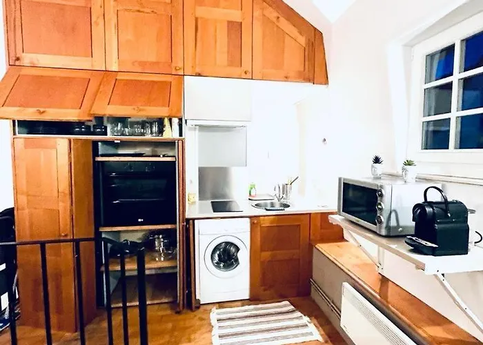Tropical Duplex In Senlis